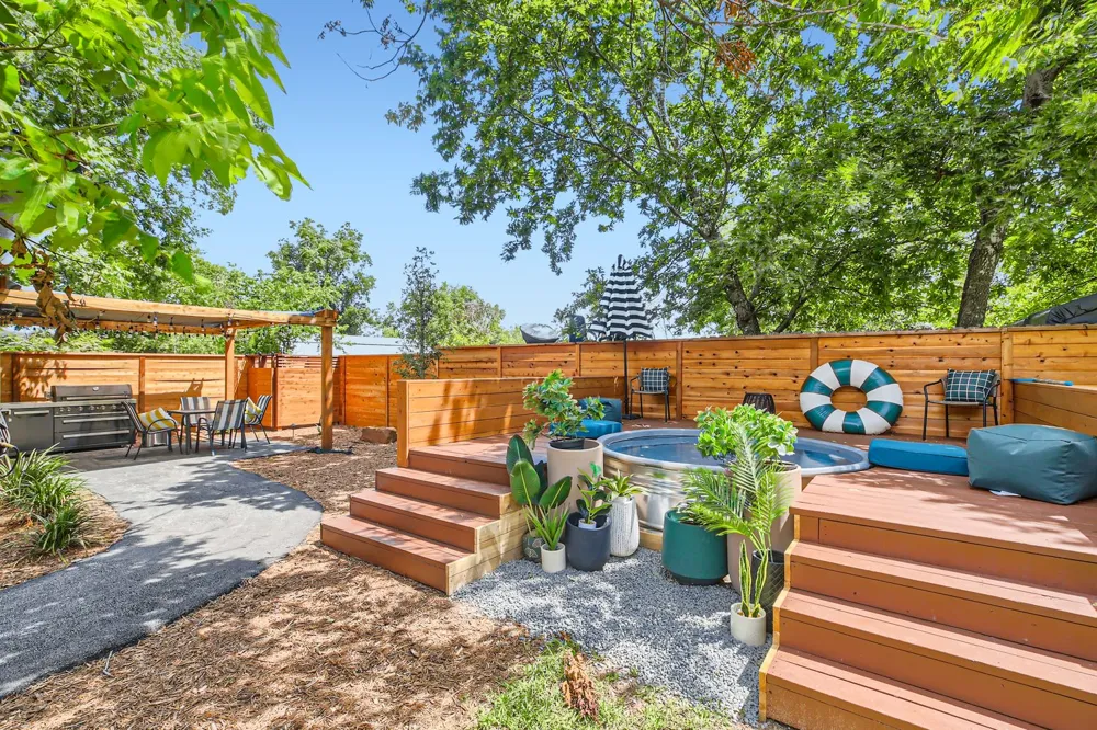 852 Houston Avenue New Braunfels, TX 78130