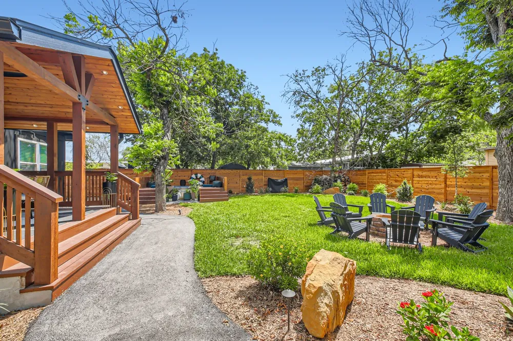 852 Houston Avenue New Braunfels, TX 78130