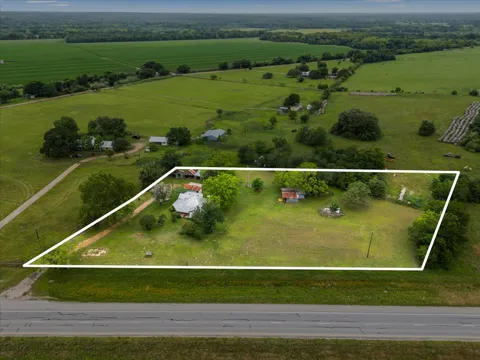 5612 HWY 71 E