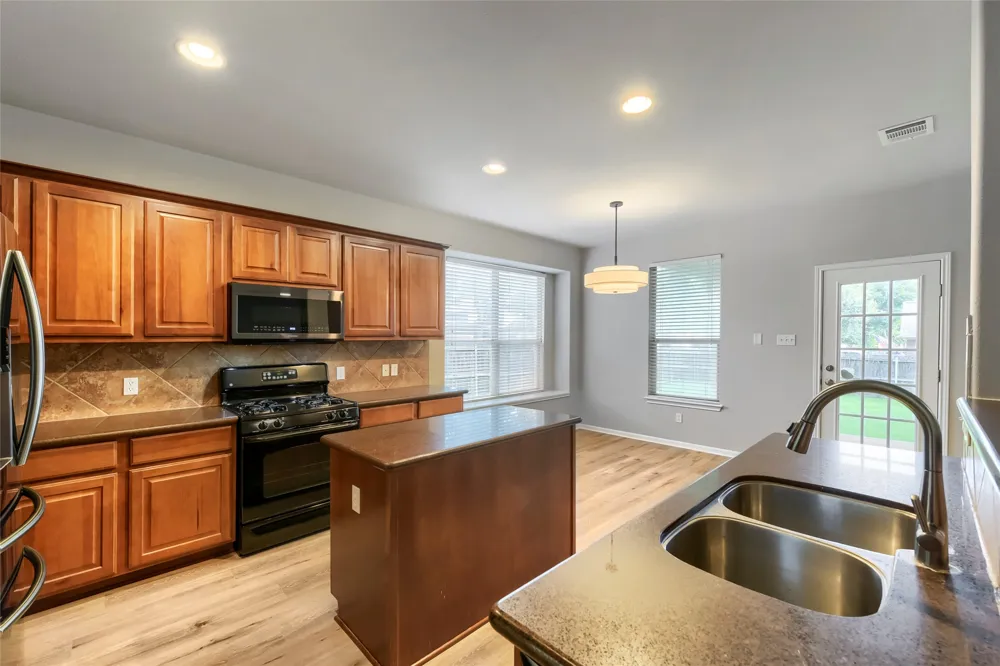 391 Middle Creek Buda, TX 78610
