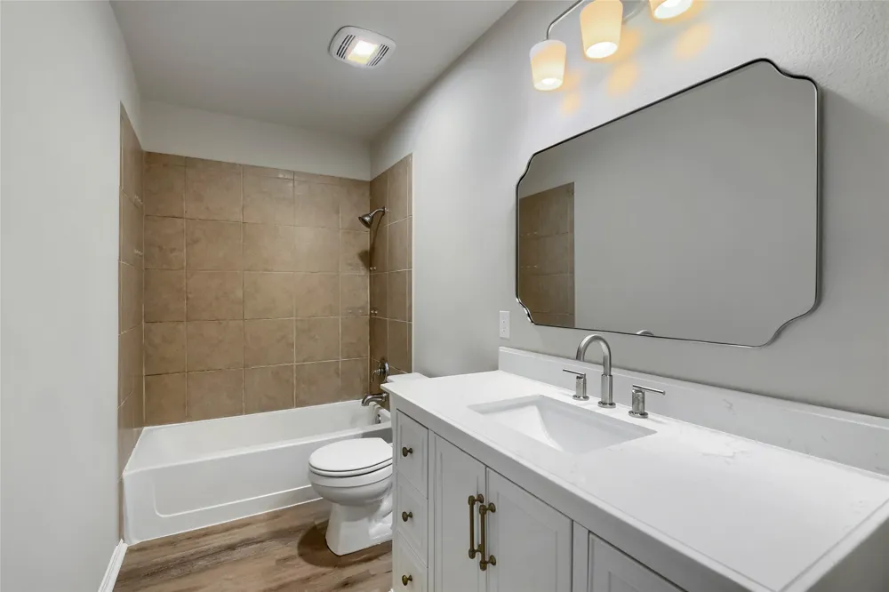 391 Middle Creek Buda, TX 78610