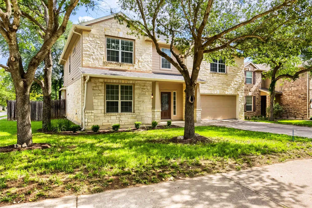 391 Middle Creek Buda, TX 78610