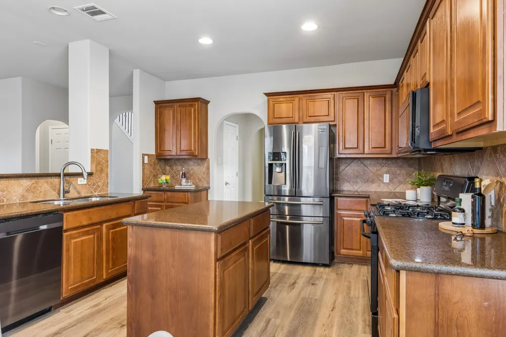 391 Middle Creek Buda, TX 78610