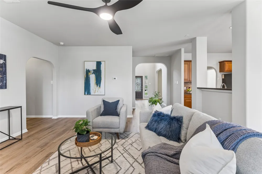 391 Middle Creek Buda, TX 78610