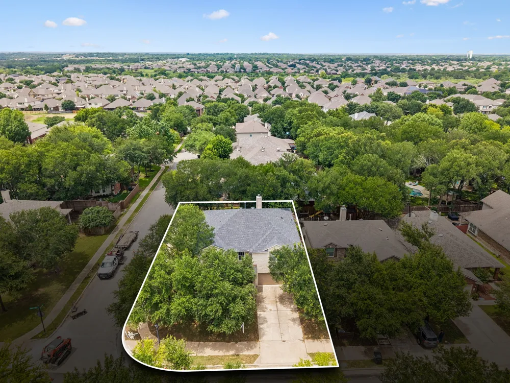 391 Middle Creek Buda, TX 78610