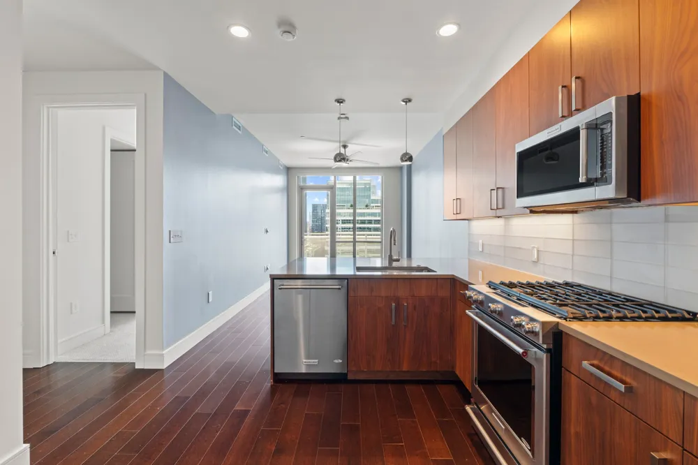 222 West Avenue #2809 Austin, TX 78701