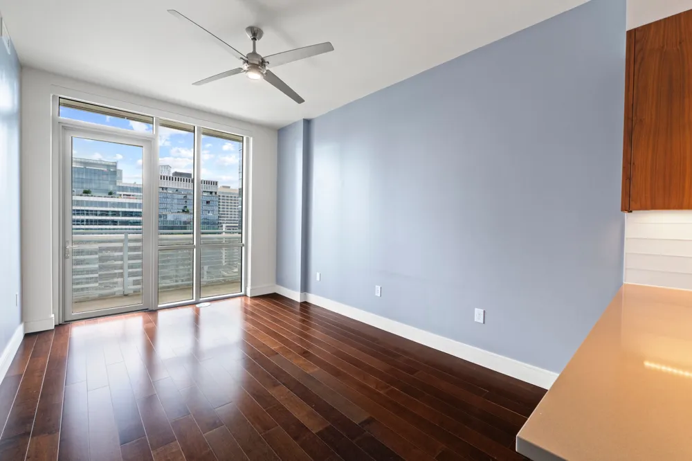 222 West Avenue #2809 Austin, TX 78701