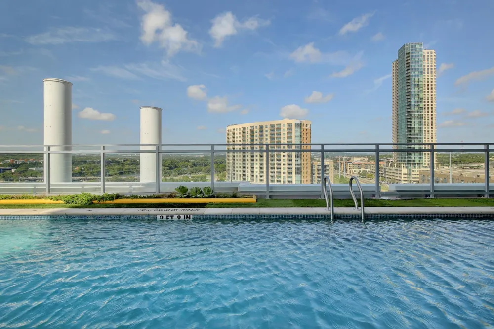222 West Avenue #2809 Austin, TX 78701