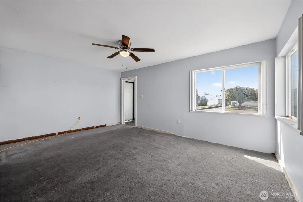 2008 Pacific Avenue Aberdeen, WA 98520