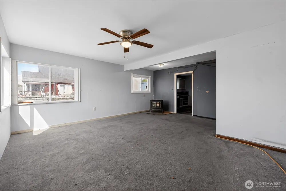 2008 Pacific Avenue Aberdeen, WA 98520