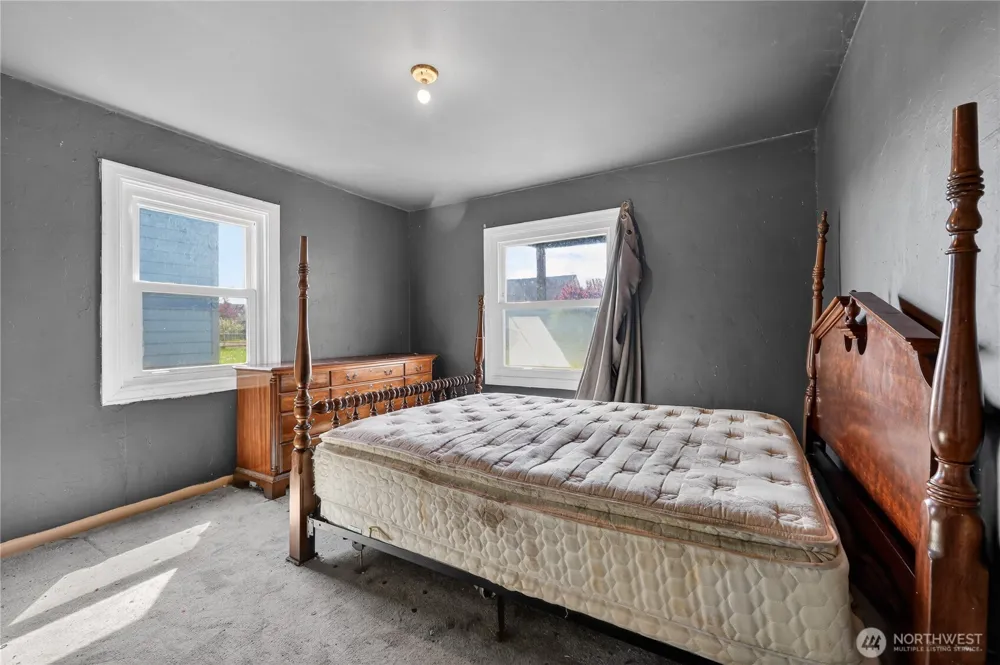2008 Pacific Avenue Aberdeen, WA 98520