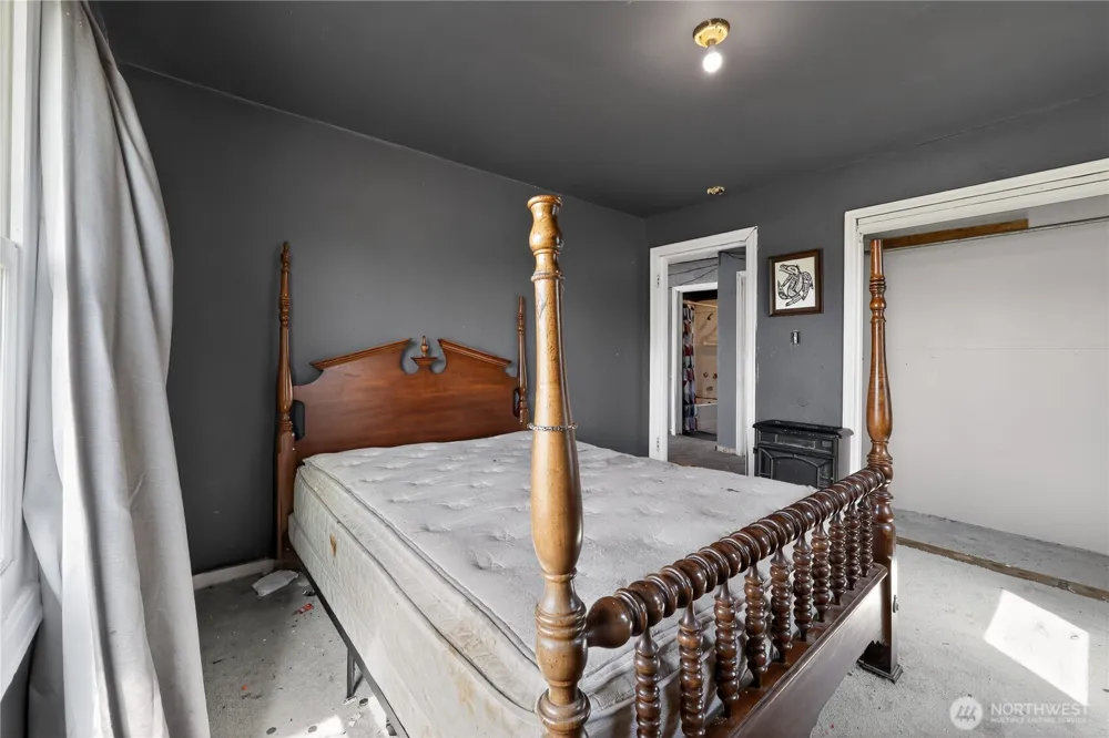 2008 Pacific Avenue Aberdeen, WA 98520