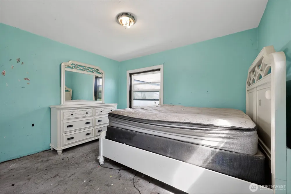 2008 Pacific Avenue Aberdeen, WA 98520