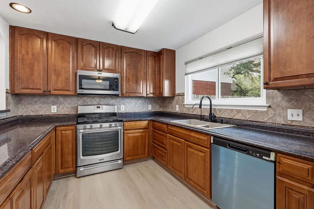 1201 Deer Grove Drive Cedar Park, TX 78613