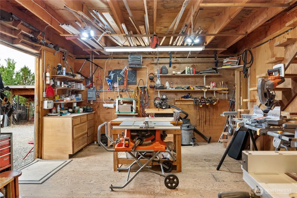 8 Deer Trails Way Winthrop, WA 98862