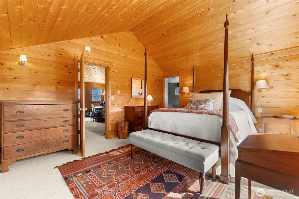 8 Deer Trails Way Winthrop, WA 98862