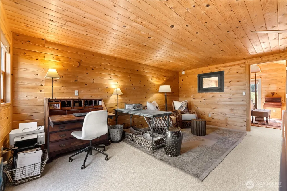 8 Deer Trails Way Winthrop, WA 98862