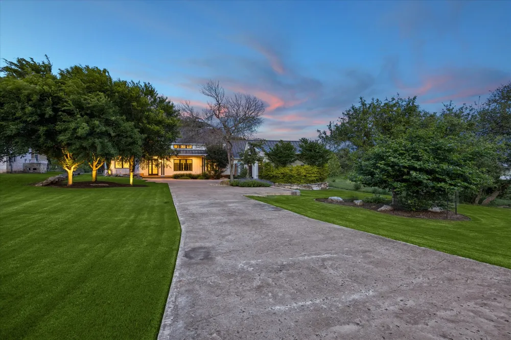 1899 Trebled Waters Trail Dripping Springs, TX 78619