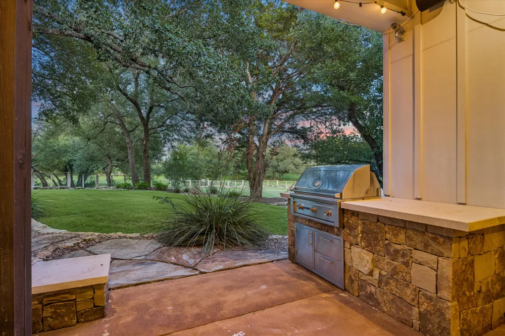 1899 Trebled Waters Trail Dripping Springs, TX 78619