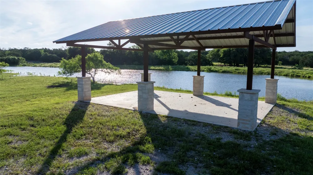 33 Starfall Drive Lampasas, TX 76550