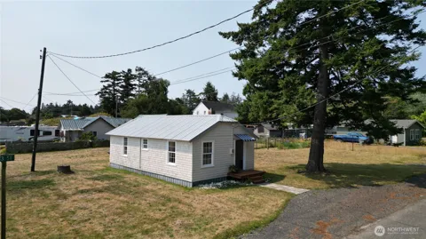 3118 273rd Street