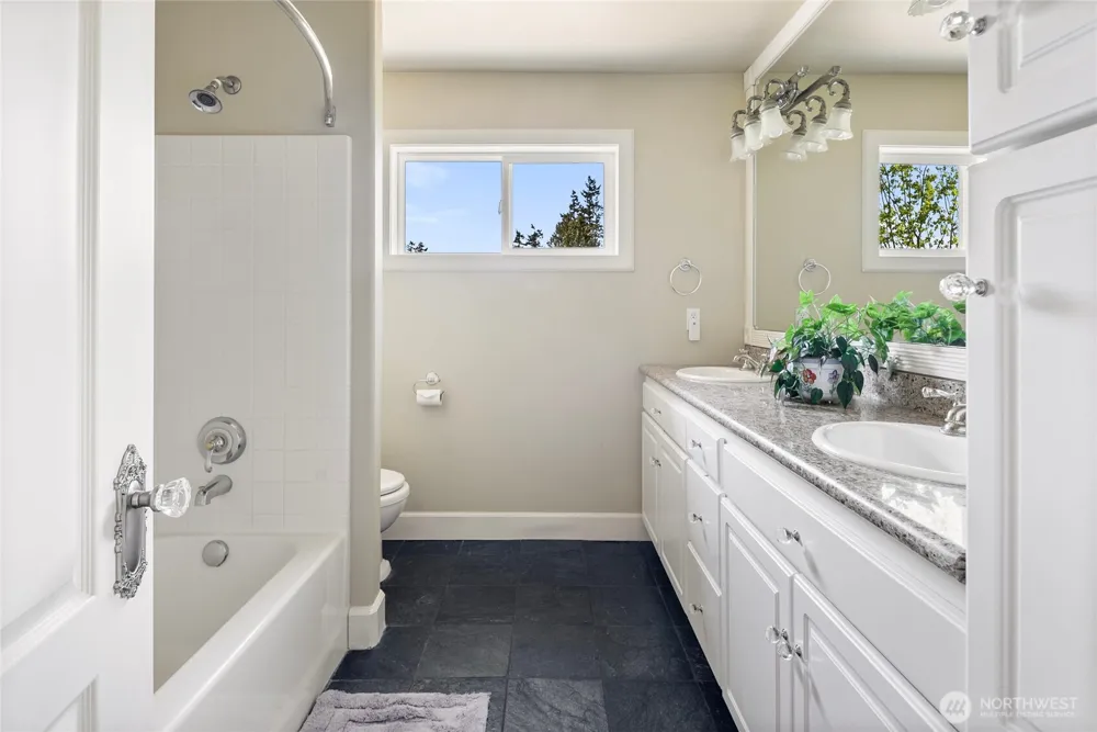 1107 9th Street Mukilteo, WA 98275