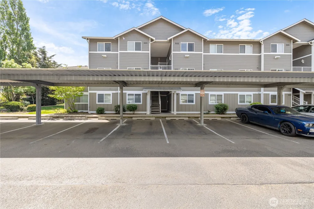 1670 SW Mulberry Street #B201 Oak Harbor, WA 98277