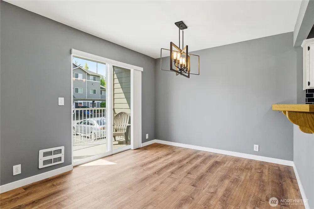 1670 SW Mulberry Street #B201 Oak Harbor, WA 98277