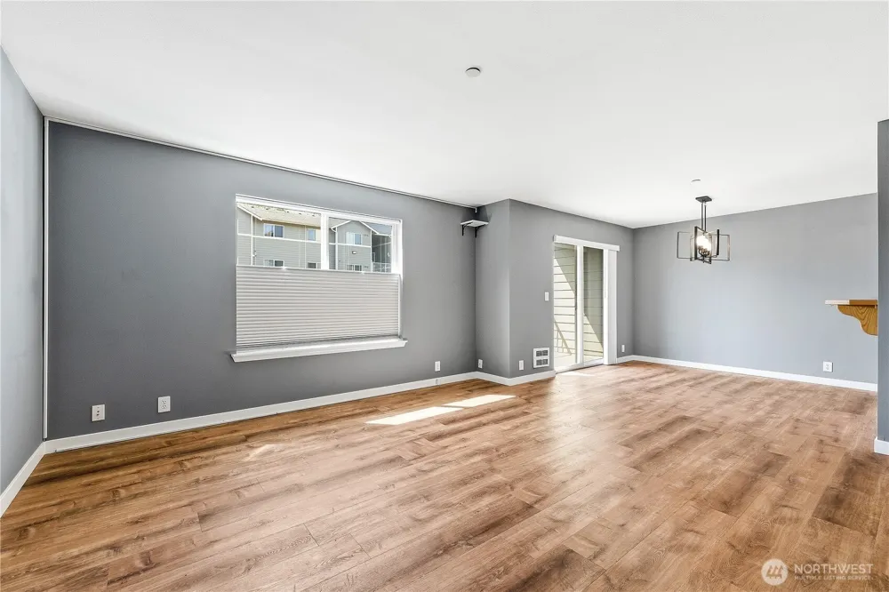 1670 SW Mulberry Street #B201 Oak Harbor, WA 98277