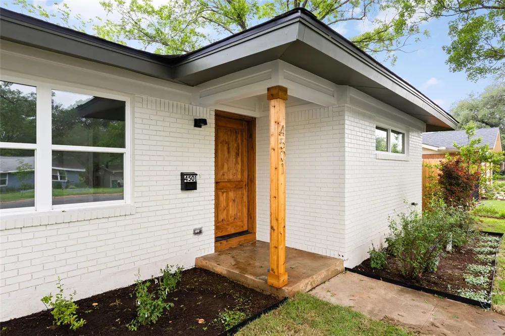 4501 Pack Saddle Pass Austin, TX 78745