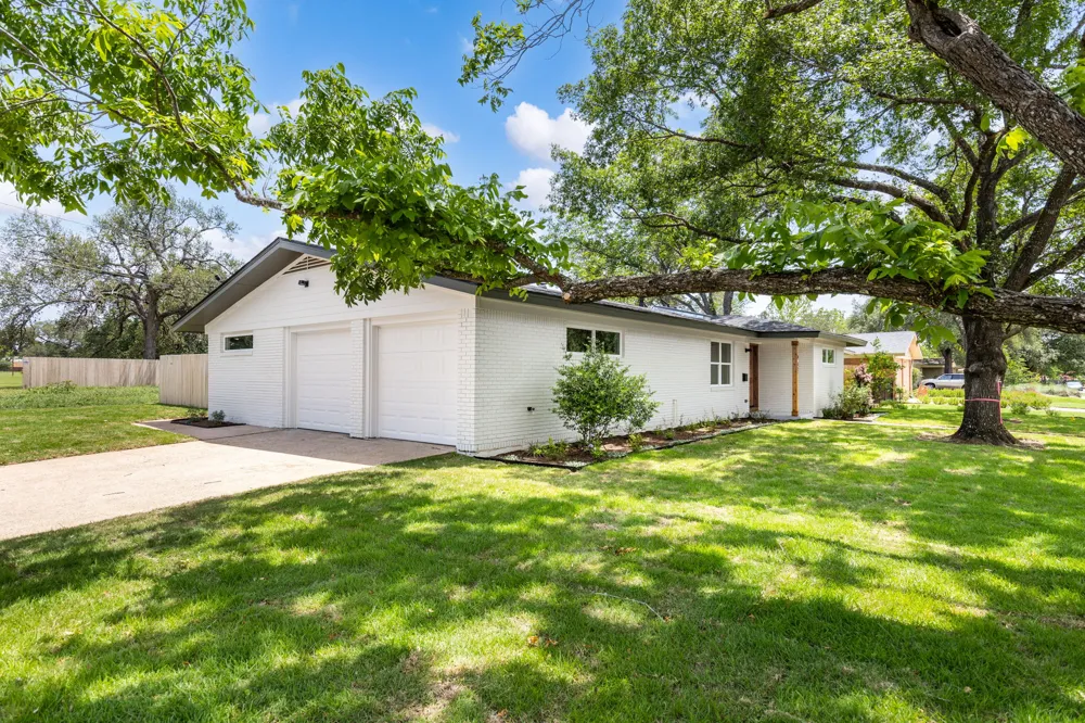 4501 Pack Saddle Pass Austin, TX 78745