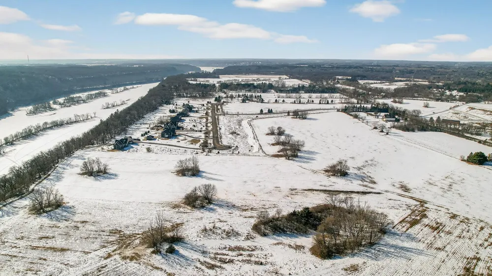 xx6 Quinlan Avenue Stillwater, MN 55082