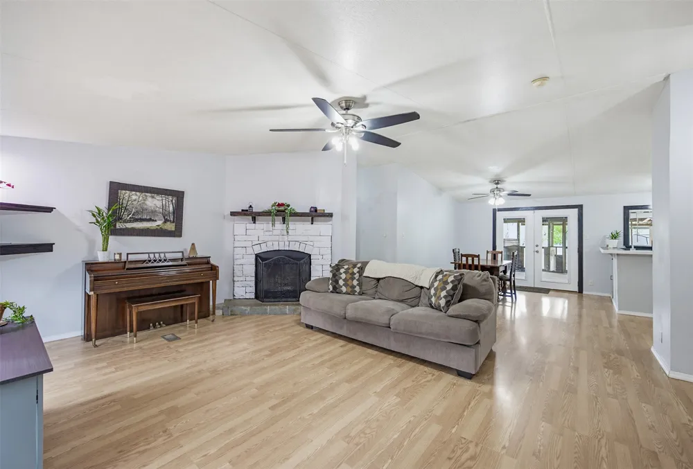 501 Turkey Tree Trail Seguin, TX 78155
