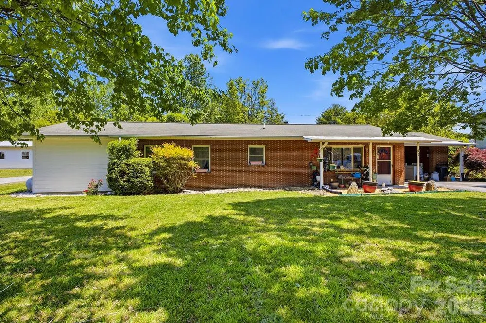 88 Lost Creek Drive Flat Rock, NC 28731