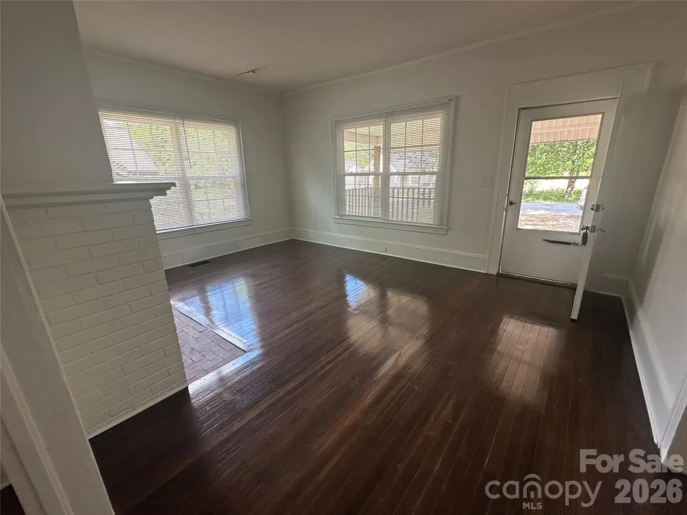4028 Leo Street Winston Salem, NC 27105