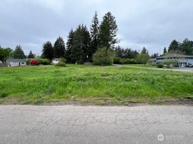 64 Pearl Place Bremerton, WA 98310
