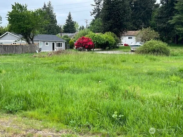 64 Pearl Place Bremerton, WA 98310