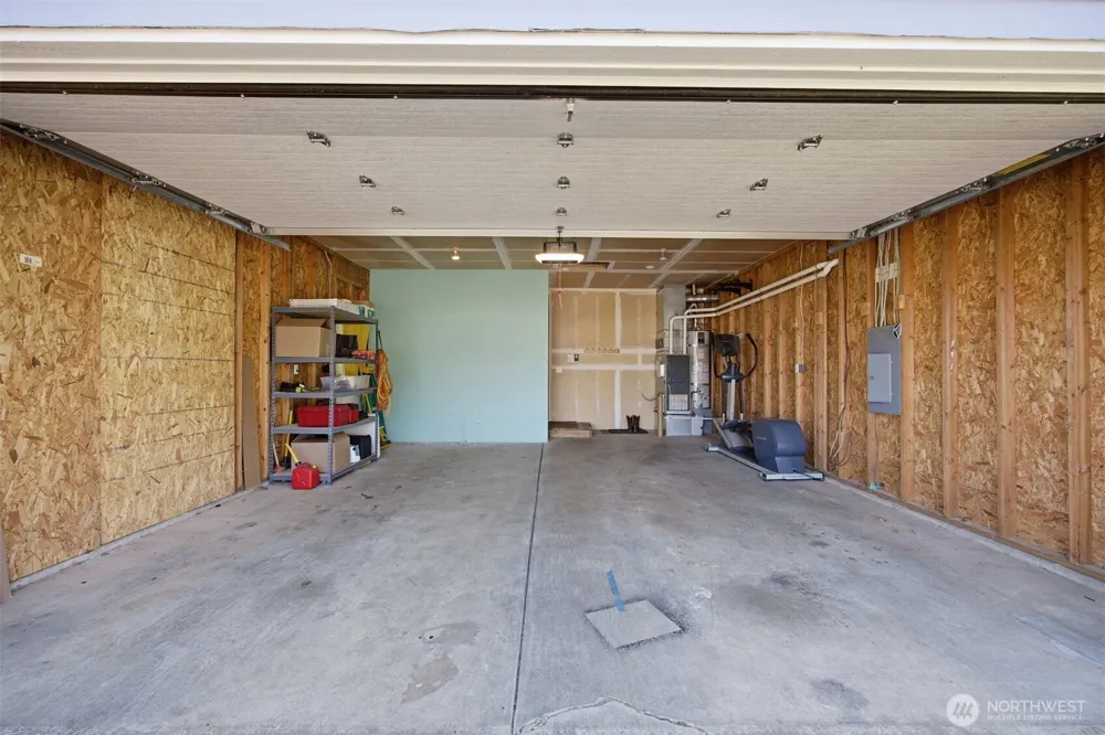 1225 Ash Street Lynden, WA 98264