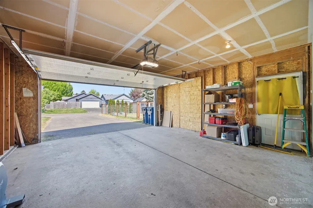 1225 Ash Street Lynden, WA 98264