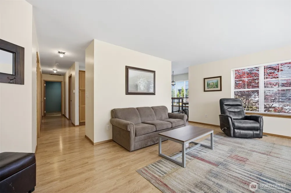 1225 Ash Street Lynden, WA 98264