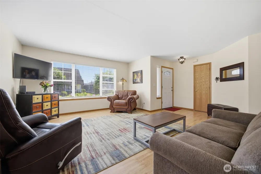 1225 Ash Street Lynden, WA 98264