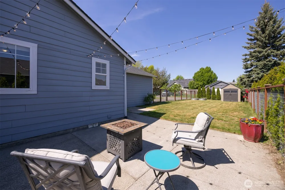 1225 Ash Street Lynden, WA 98264