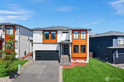 2122 Riverstone Loop