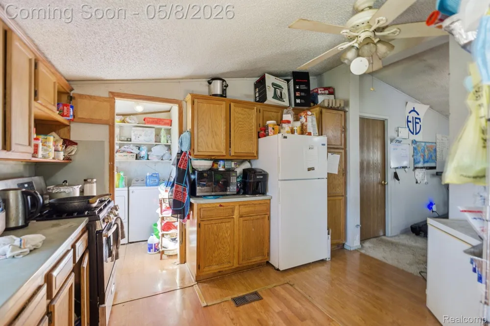 2905 S Plain Road Wells Township, MI 48723