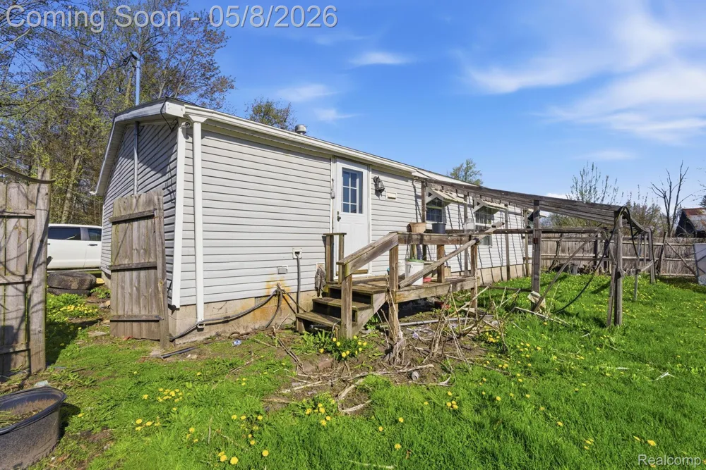 2905 S Plain Road Wells Township, MI 48723