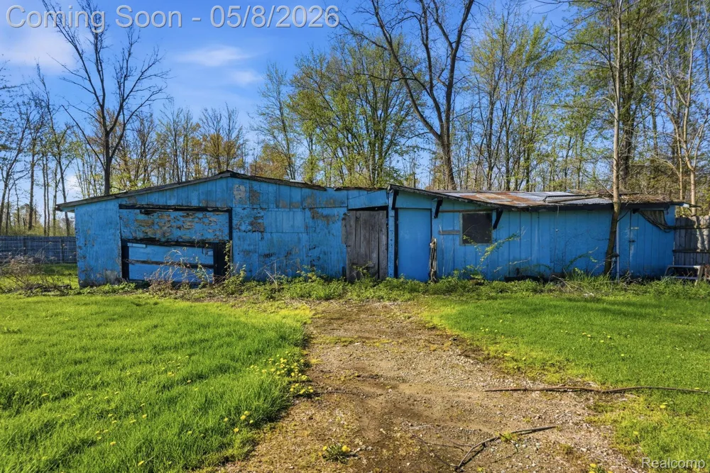 2905 S Plain Road Wells Township, MI 48723
