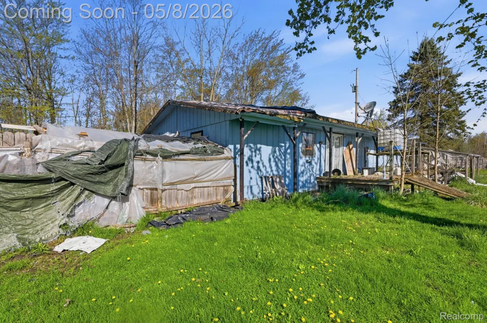 2905 S Plain Road Wells Township, MI 48723