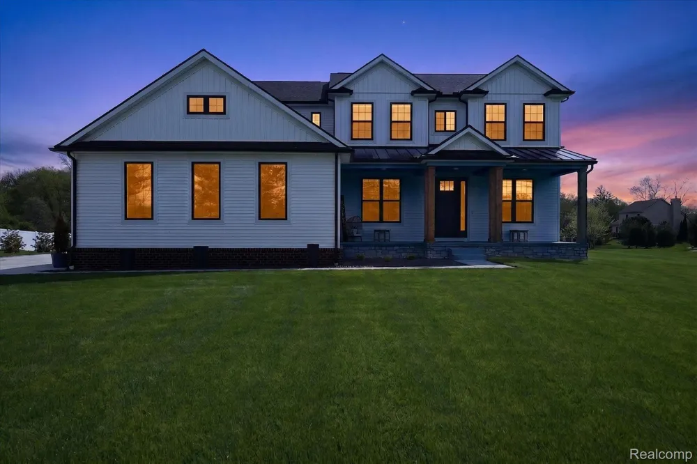 27598 Green Valley Drive Lyon Charter Township, MI 48165