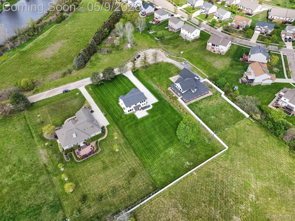 27598 Green Valley Drive Lyon Charter Township, MI 48165