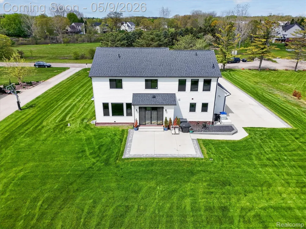 27598 Green Valley Drive Lyon Charter Township, MI 48165